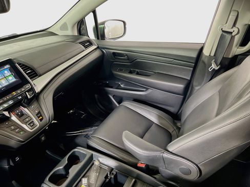 Used 2024 Honda Odyssey EX-L image 23