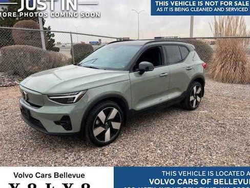 Used 2023 Volvo XC40 Recharge Ultimate w/ Protection Package Premier image 1