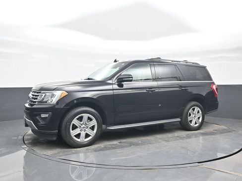 Used 2020 Ford Expedition XLT w/ Equipment Group 202A RWD image 2