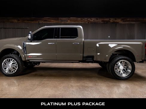 Used 2026 Ford F450 Platinum w/ Platinum Plus Package image 5