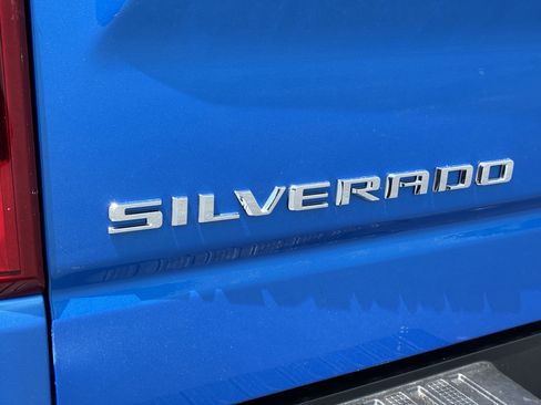 Used 2025 Chevrolet Silverado 1500 RST w/ Z71 Off-Road Package AWD/4WD image 11