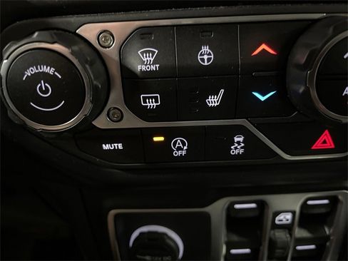 Used 2023 Jeep Gladiator Rubicon w/ LED Lighting Group image 32