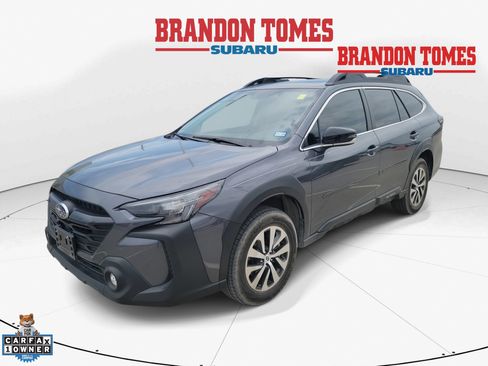 Used 2025 Subaru Outback Premium AWD/4WD image 1