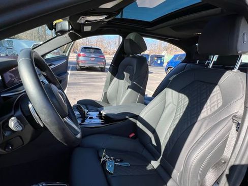 Used 2023 BMW 530e xDrive w/ Executive Package image 16