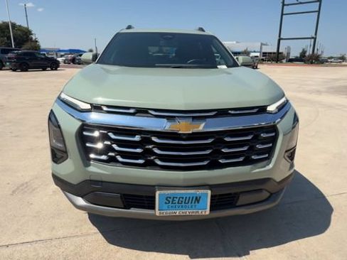 Certified 2025 Chevrolet Equinox LT w/ Convenience Package II FWD image 3