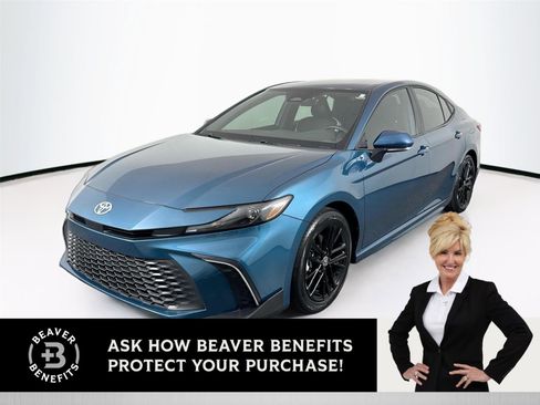 Certified 2025 Toyota Camry SE w/ Convenience Package image 1
