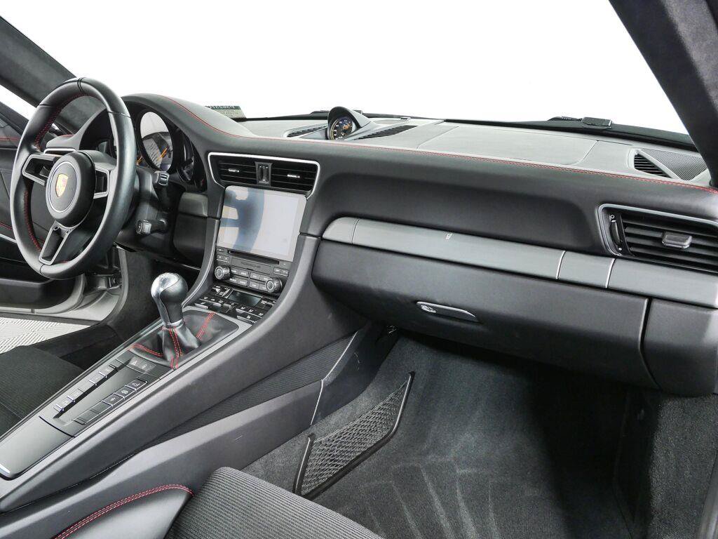 Certified 2018 Porsche 911 GT3 RWD image 21