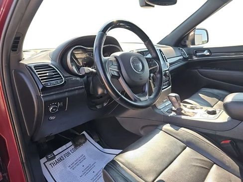 Used 2020 Jeep Grand Cherokee Overland AWD/4WD image 14