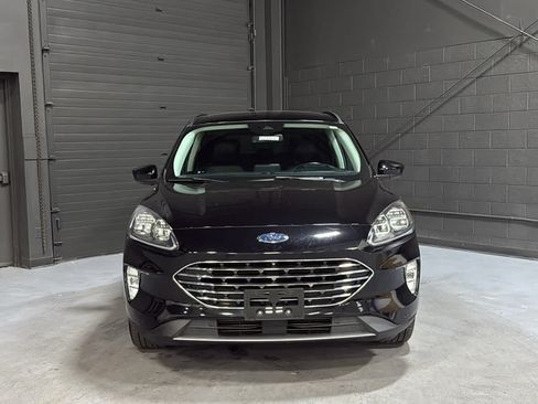 Used 2021 Ford Escape Titanium w/ Titanium Elite Package AWD/4WD image 2