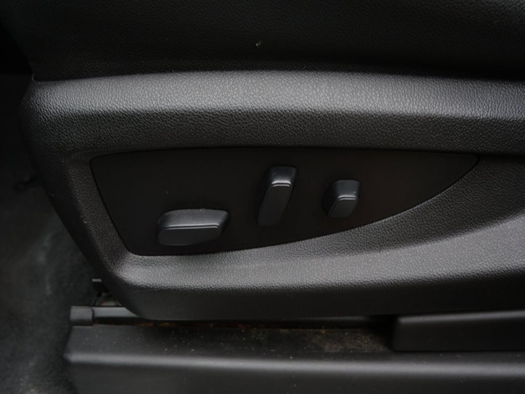 Used 2019 Chevrolet Suburban LT AWD/4WD image 20