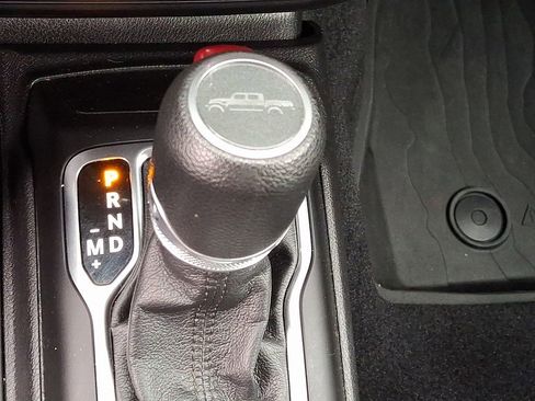 Used 2021 Jeep Gladiator Willys image 17