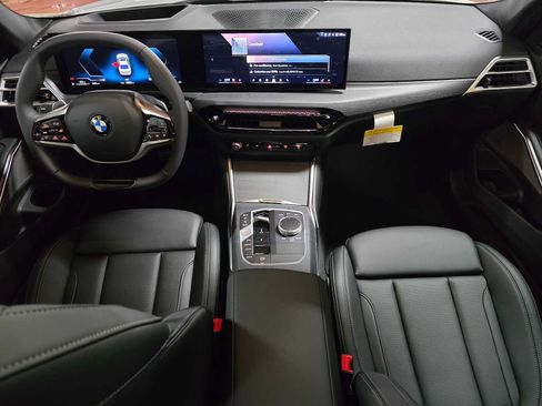 Used 2026 BMW 330i xDrive Sedan w/ Premium Package image 18