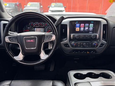 Used 2018 GMC Sierra 2500 SLT w/ Duramax Plus Package image 9