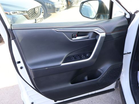 Used 2024 Toyota RAV4 Adventure image 22