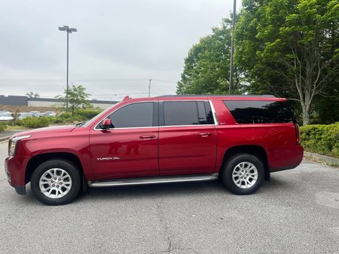 Used 2015 GMC Yukon XL SLT w/ Open Road Package AWD/4WD image 2