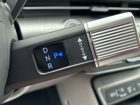 Certified 2025 Hyundai Kona SEL AWD/4WD image 26