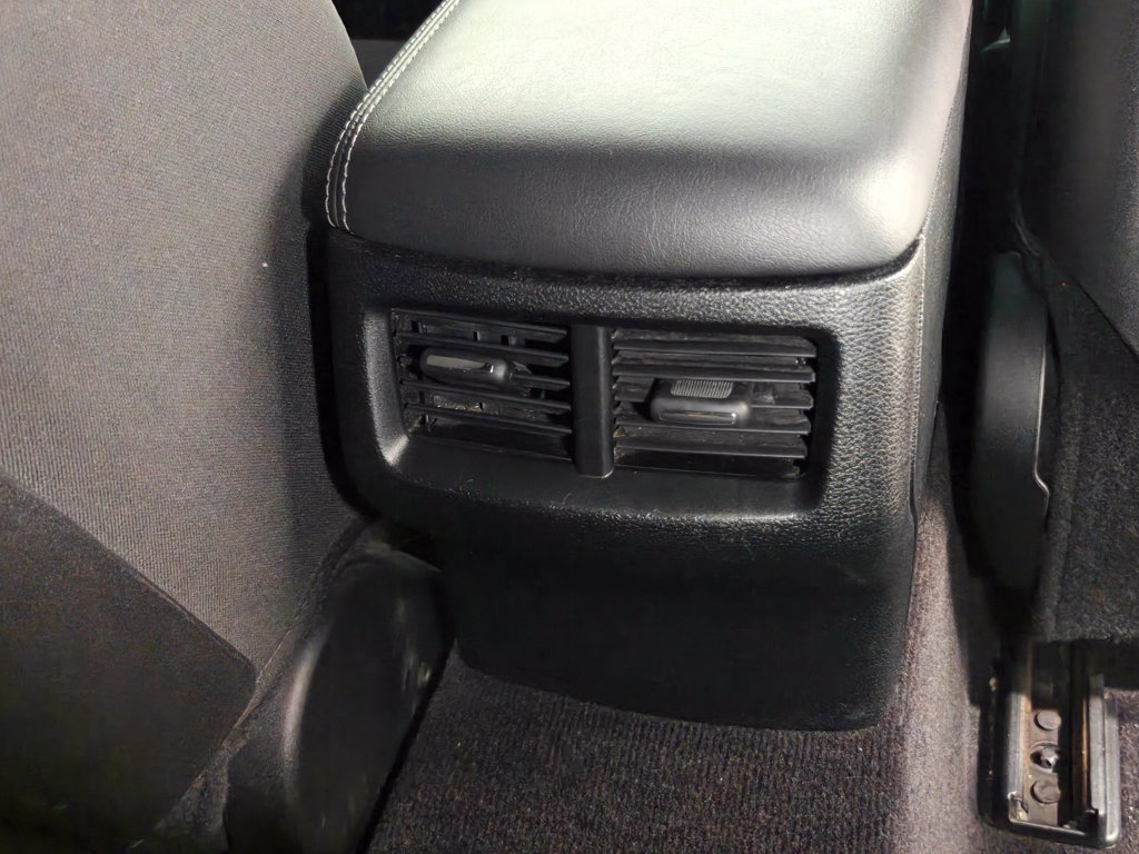 Used 2018 Dodge Challenger R/T Scat Pack RWD image 28