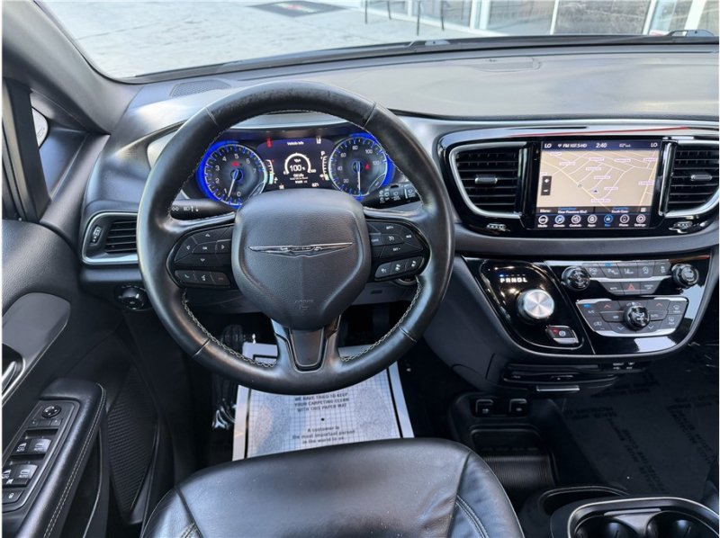 Used 2019 Chrysler Pacifica Touring-L Plus w/ Advanced Safetytec Group FWD image 42