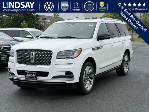 Used 2022 Lincoln Navigator Reserve image 4