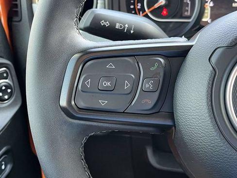 Used 2025 Jeep Wrangler Unlimited Sport AWD/4WD image 26