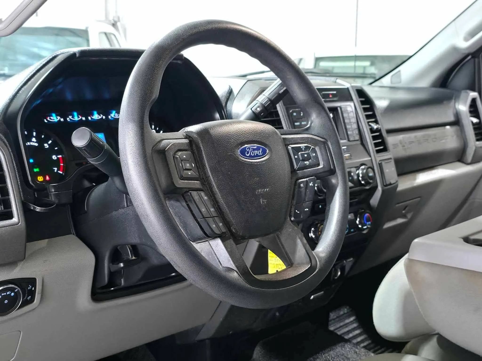 Used 2017 Ford F250 XL w/ Power Equipment Group AWD/4WD image 10