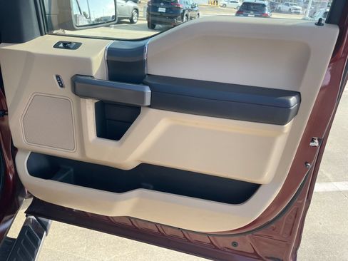 Used 2015 Ford F150 XLT w/ Equipment Group 302A Luxury RWD image 20