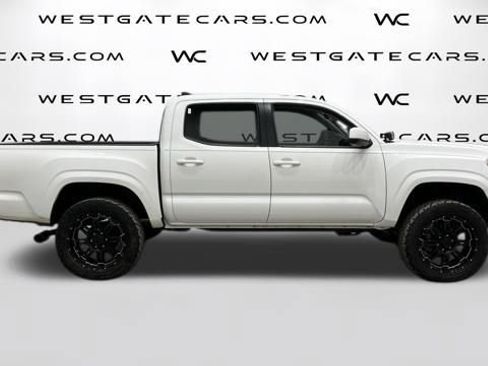 Used 2019 Toyota Tacoma SR w/ SR Convenience Package image 35