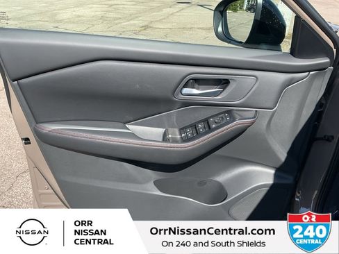 New 2026 Nissan Rogue SV AWD/4WD image 16