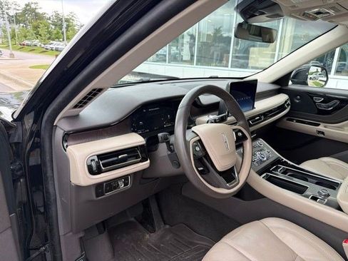 Used 2023 Lincoln Aviator Reserve w/ Equipment Group 201A AWD/4WD image 13