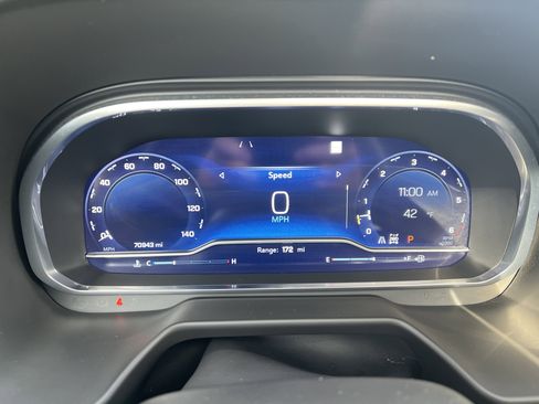 Used 2023 Chevrolet Tahoe LT w/ Luxury Package image 21