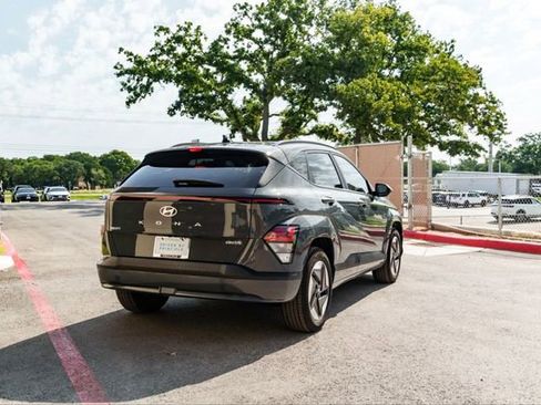 New 2025 Hyundai Kona SEL FWD image 5