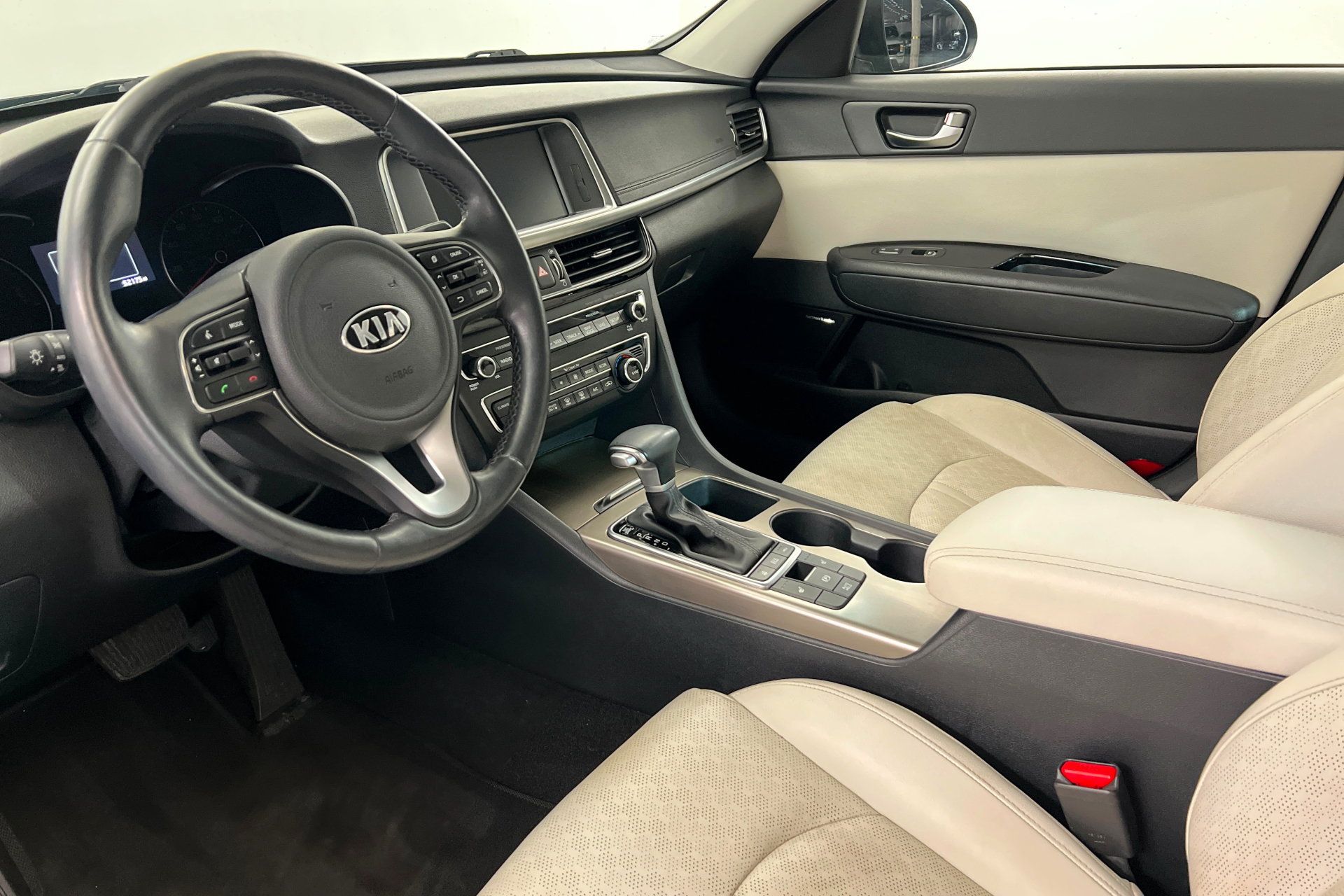 Used 2018 Kia Optima EX FWD image 15
