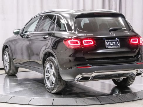 Certified 2022 Mercedes-Benz GLC 300 image 2