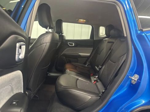 Used 2022 Jeep Compass Latitude AWD/4WD image 19