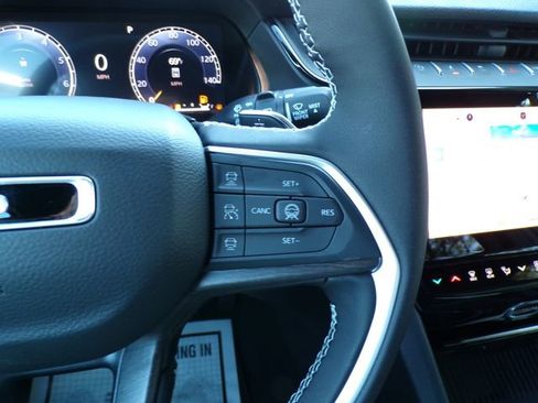 New 2026 Jeep Grand Cherokee Altitude image 20