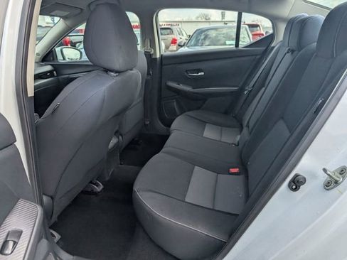 Used 2021 Nissan Sentra SV image 9