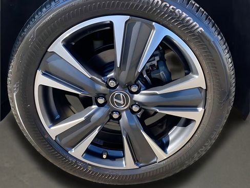 Used 2024 Lexus UX 250h FWD image 8