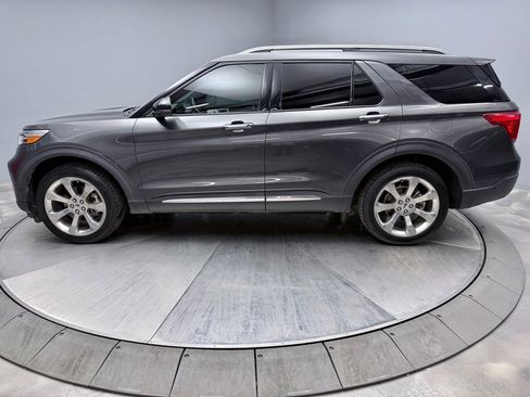 Used 2020 Ford Explorer Platinum w/ Premium Technology Package image 8