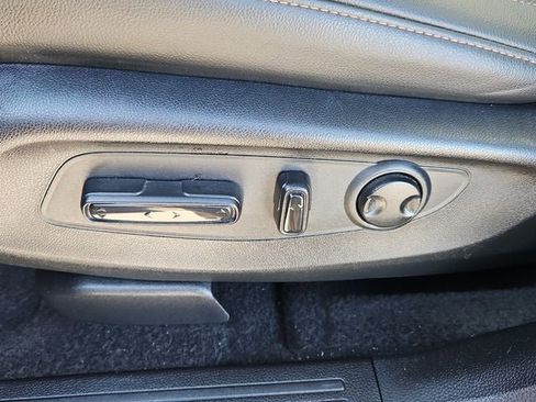 Used 2025 Honda CR-V Sport Touring image 17