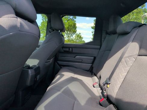 Used 2025 Toyota Tacoma SR5 AWD/4WD image 27