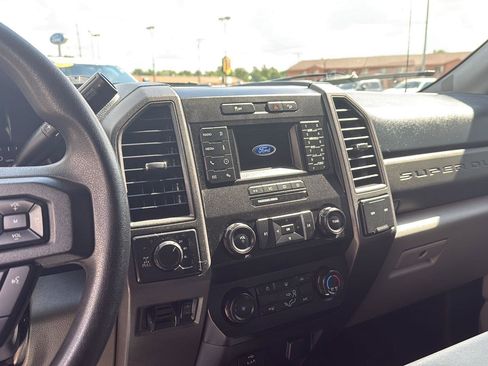 Used 2020 Ford F250 XL w/ STX Appearance Package image 8