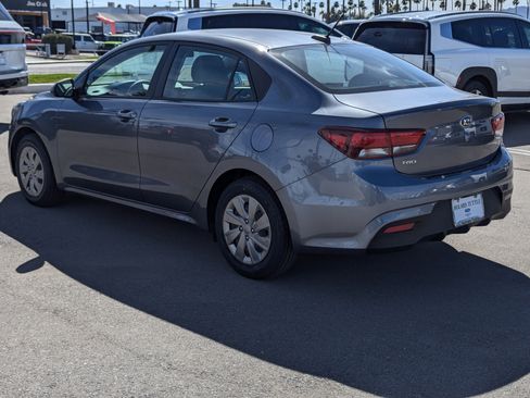 Used 2019 Kia Rio S image 4
