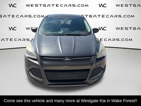 Used 2015 Ford Escape SE FWD image 2