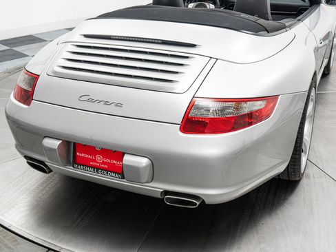 Used 2005 Porsche 911 Carrera RWD image 34