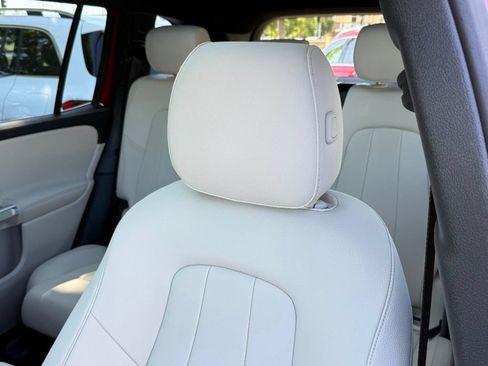 New 2026 Mercedes-Benz GLB 250 image 3