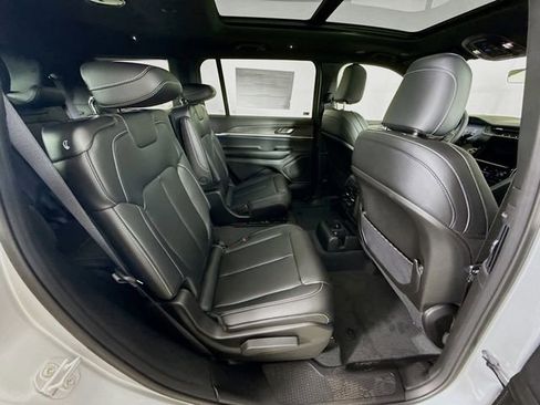 New 2025 Jeep Grand Cherokee L Limited w/ Black Appearance Package image 29