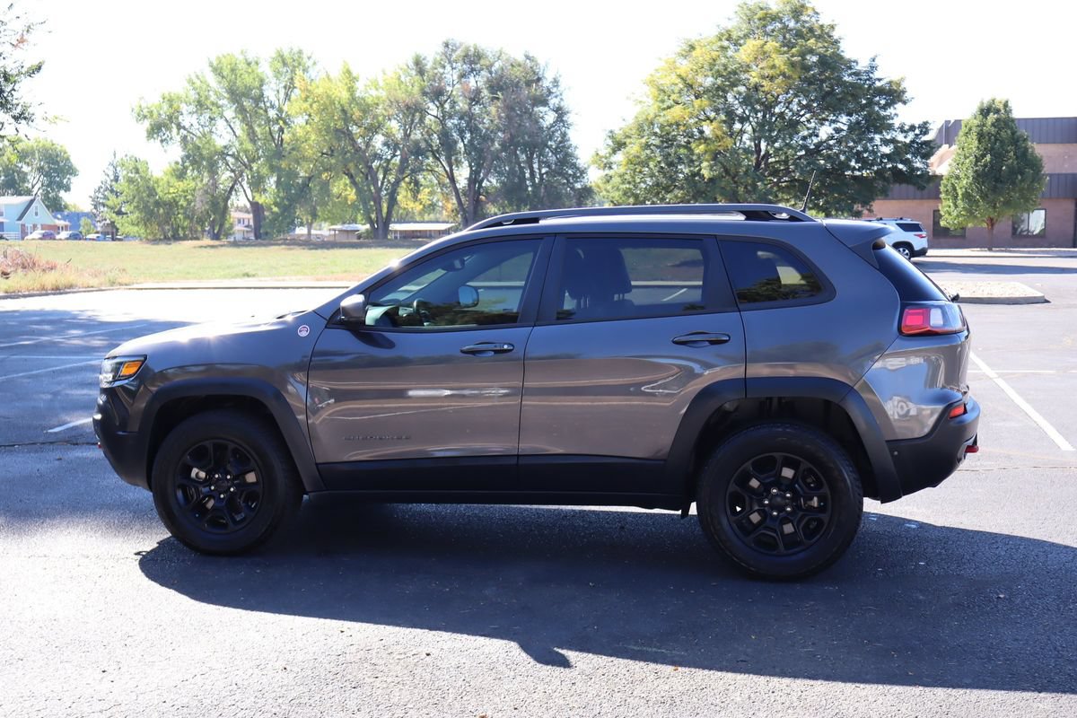 Used 2020 Jeep Cherokee Trailhawk w/ Technology Group AWD/4WD image 8