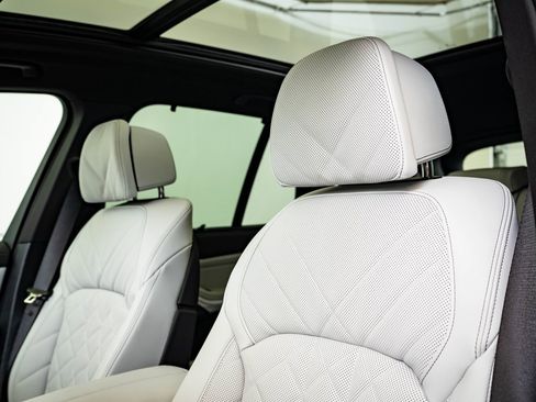 New 2026 BMW X5 xDrive40i w/ M Sport Package image 20