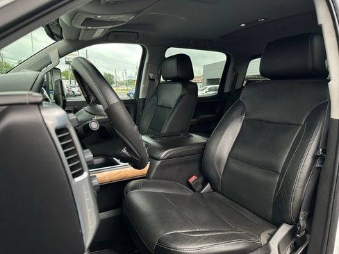 Used 2018 Chevrolet Silverado 1500 LTZ w/ LTZ Plus Package image 13