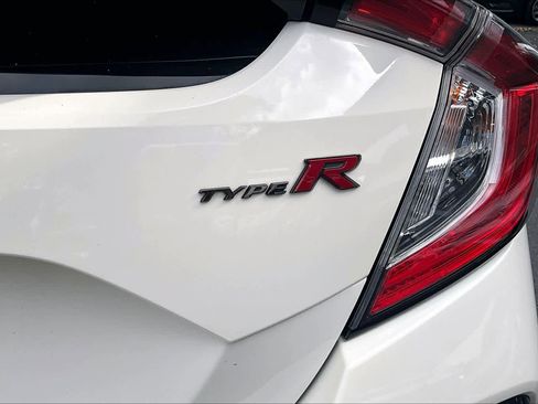 Used 2021 Honda Civic Type R image 10